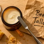 beef tallow crème visage, pot ambré et spatule