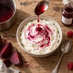 Colorant rouge naturel alimentaire à la betterave : chantilly marbrée rose et framboises